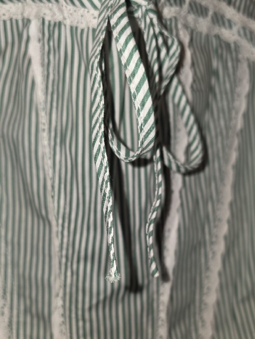 Green and White Striped Lace-Trim Crop Cami - Picture 10 of 10
